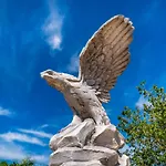 Vila Eagle *