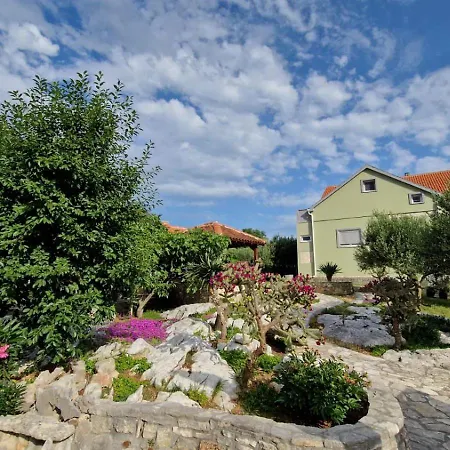 Eagle Villa *